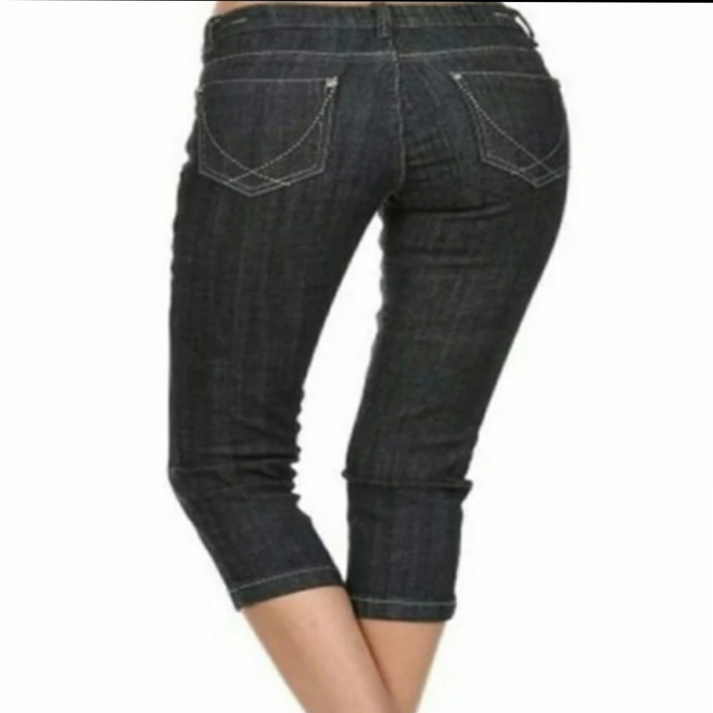 Capris - Picture 2 of 7